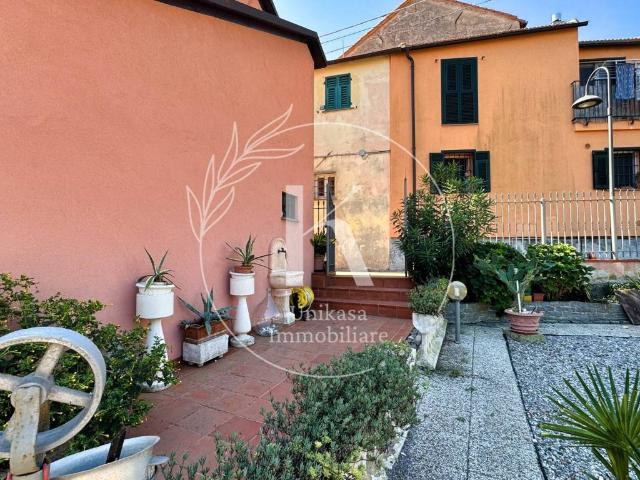 Casa indipendente in vendita a Bergeggi SV