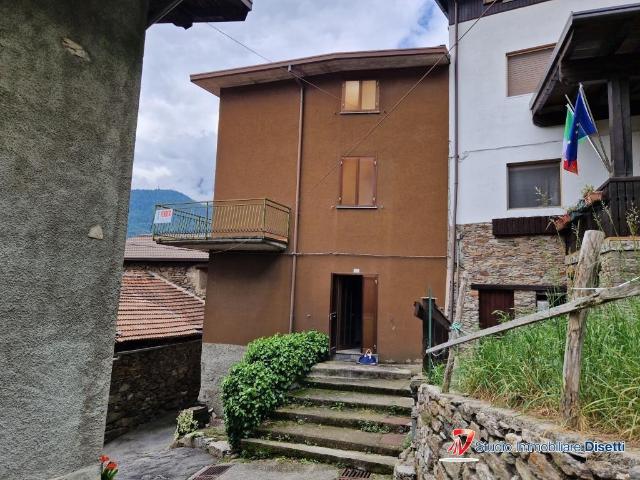 Casa indipendente in vendita a Berzo Demo