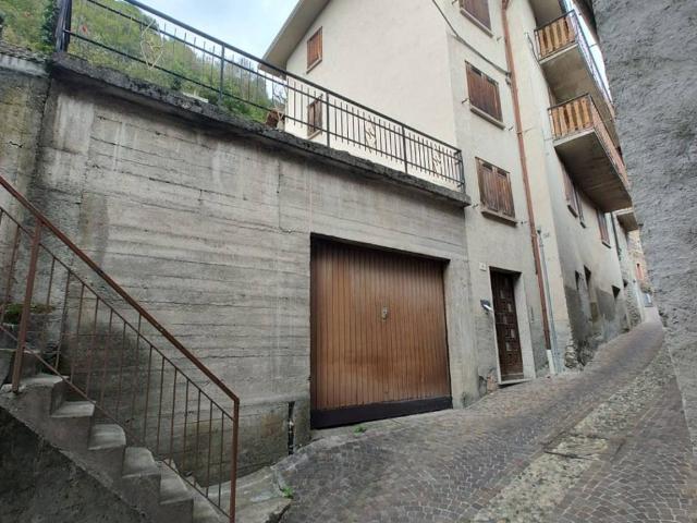Casa indipendente in vendita a Berzo Demo BS