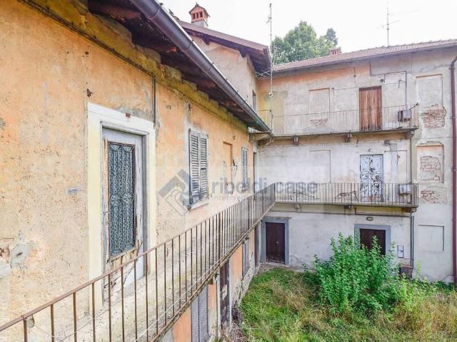 Casa indipendente in vendita a Besana in Brianza MB