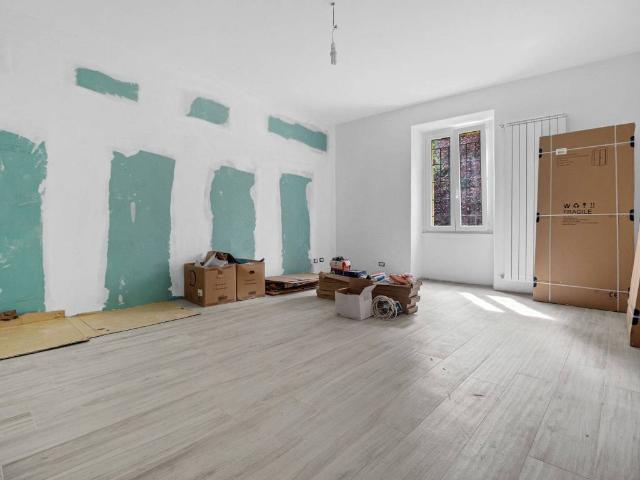 Casa indipendente in vendita a Besana in Brianza MB