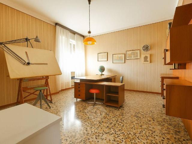Casa indipendente in vendita a Besnate VA