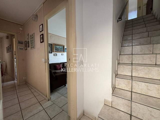 Casa indipendente in vendita a Bizzarone CO