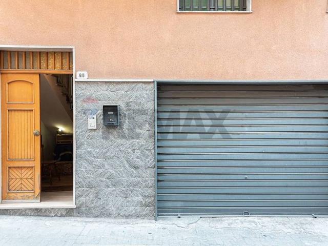 Casa indipendente in vendita a Biancavilla CT