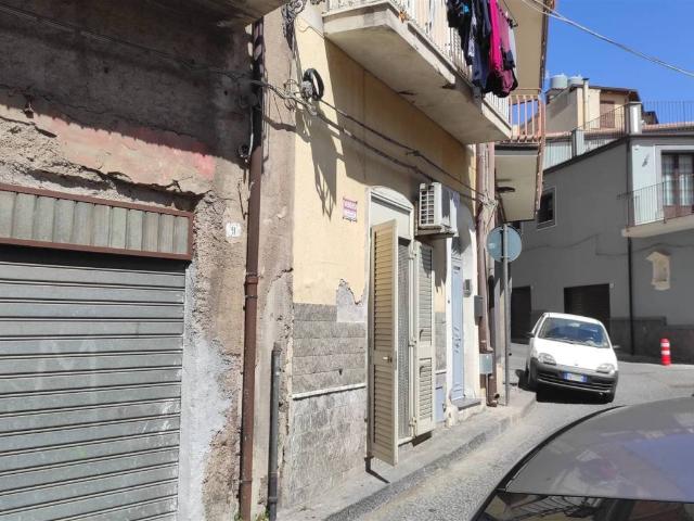 Casa indipendente in vendita a Biancavilla CT