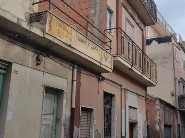 Casa indipendente in vendita a Biancavilla CT