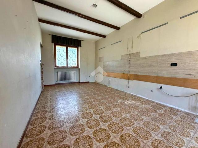 Casa indipendente in vendita a Bianzè VC