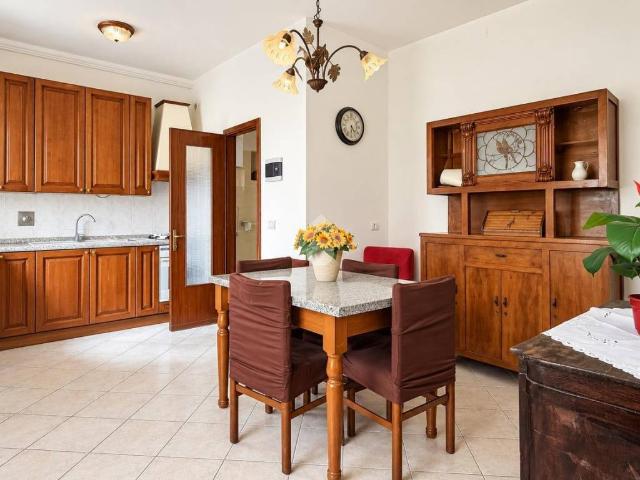 Casa indipendente in vendita a Bibbiano RE