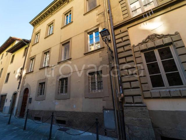 Casa indipendente in vendita a Bibbiena via Francesco Berni