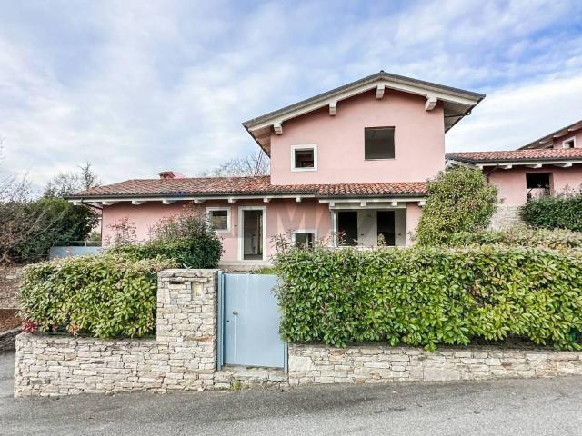 Casa indipendente in vendita a Biella BI
