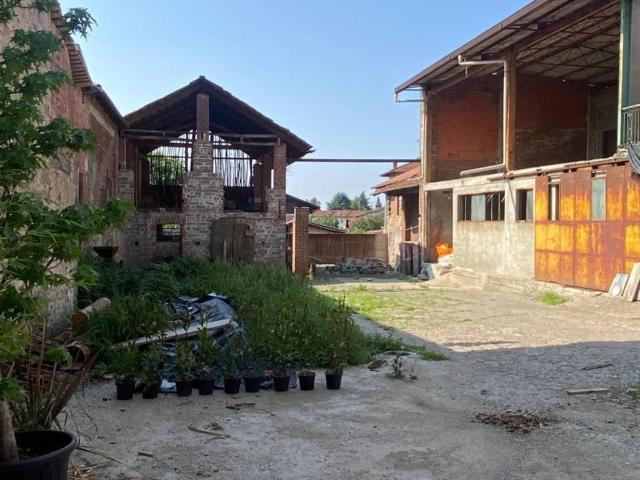 Casa indipendente in vendita a Biella BI
