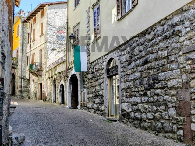 Casa indipendente in vendita a Bienno BS