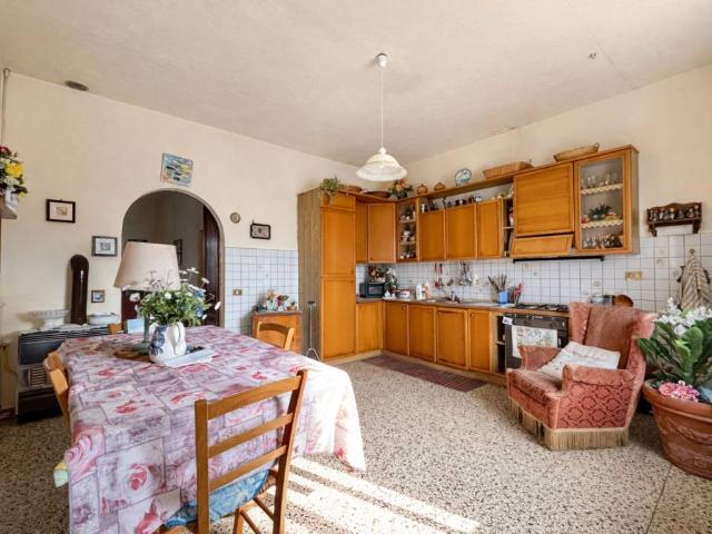 Casa indipendente in vendita a Bientina PI