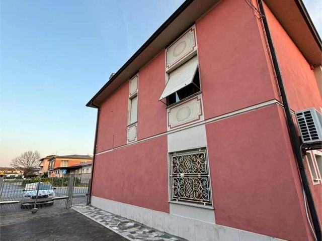 Casa indipendente in vendita a Bientina PI