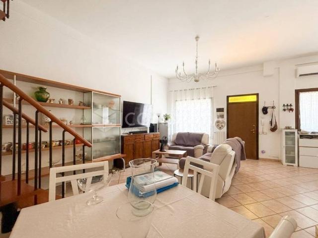 Casa indipendente in vendita a Bientina PI