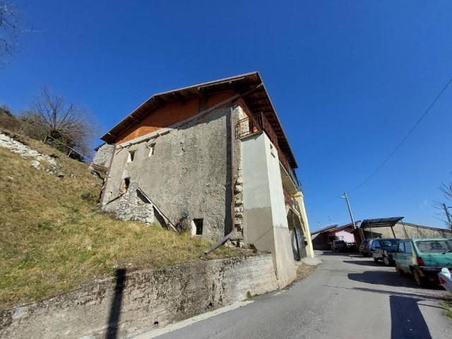 Casa indipendente in vendita a Bione BS