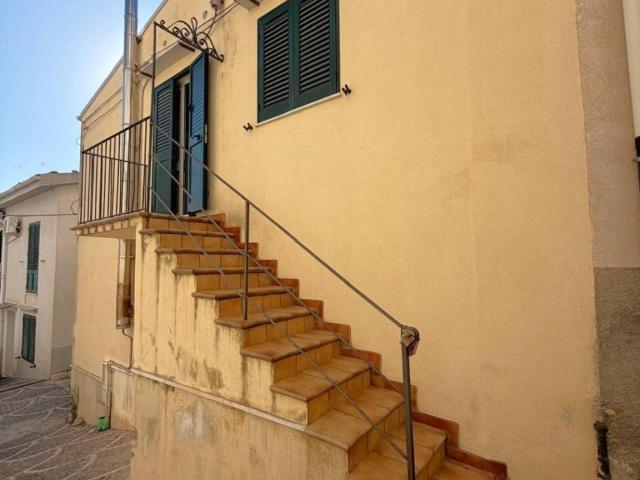 Casa indipendente in vendita a Bisacquino PA