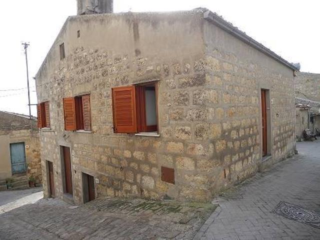 Casa indipendente in vendita a Blufi PA