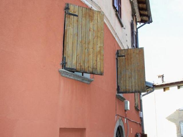 Casa indipendente in vendita a Blessagno