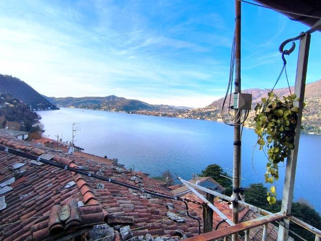 Casa indipendente in vendita a Blevio CO