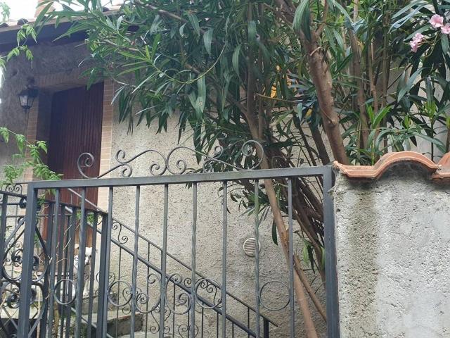 Casa indipendente in vendita a Blevio CO