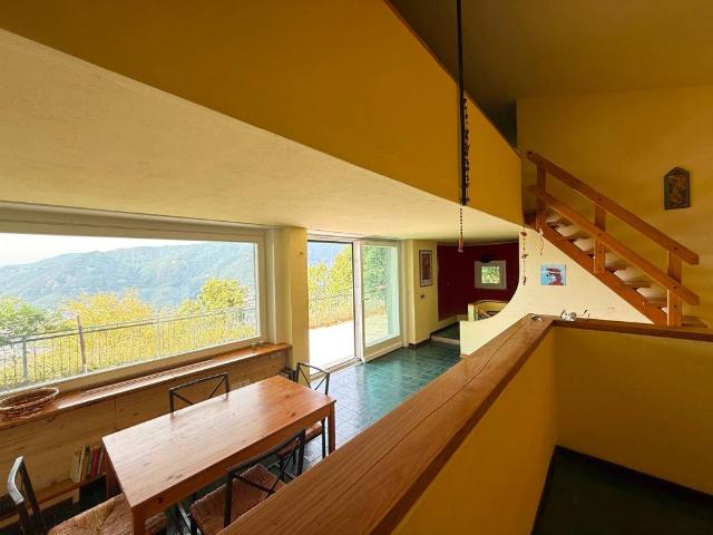 Casa indipendente in vendita a Brunate CO