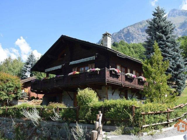 Casa indipendente in vendita a Brusson AO
