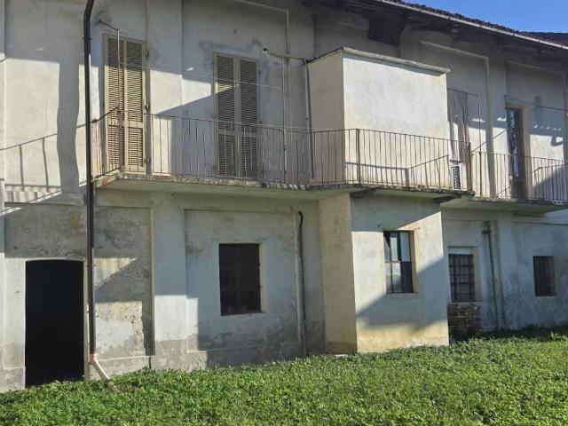 Casa indipendente in vendita a Bra CN