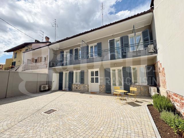 Casa indipendente in vendita a Bra