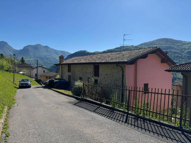 Casa indipendente in vendita a Bracca BG