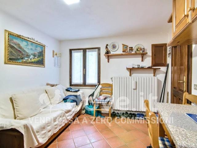 Casa indipendente in vendita a Brallo di Pregola PV