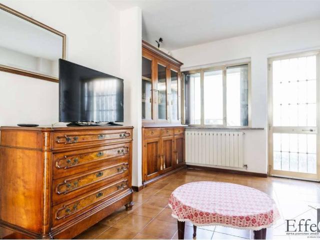 Casa indipendente in vendita a Brebbia VA