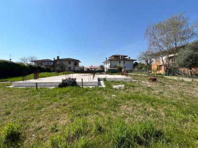 Casa indipendente in vendita a Breda di Piave TV