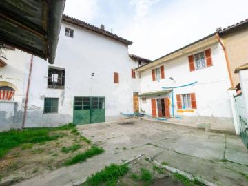 Casa indipendente in vendita a Breme PV