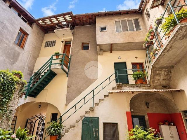 Casa indipendente in vendita a Breno BS