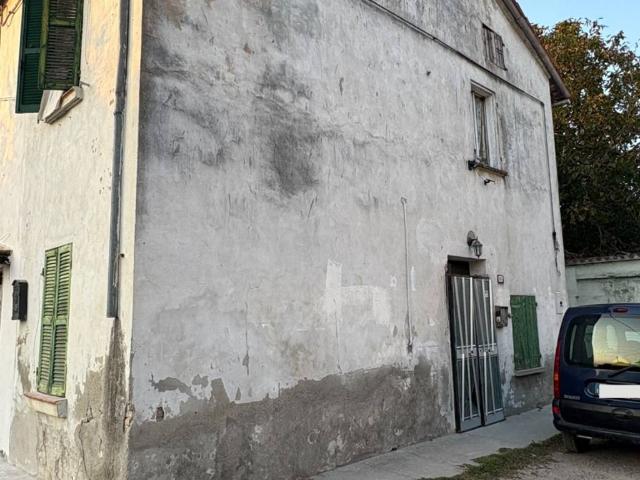 Casa indipendente in vendita a Brescello RE