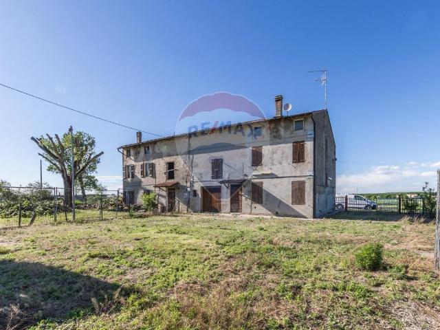Casa indipendente in vendita a Brescello