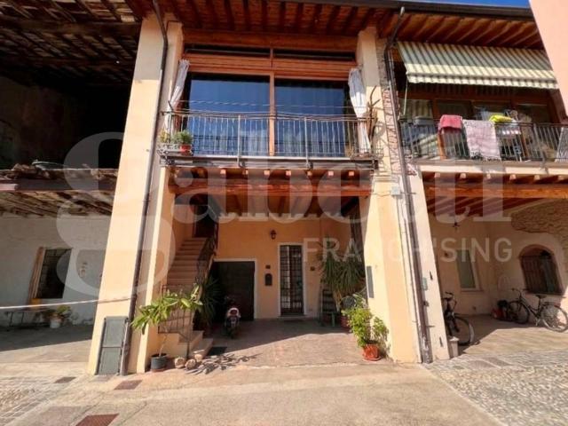 Casa indipendente in vendita a Brescia BS