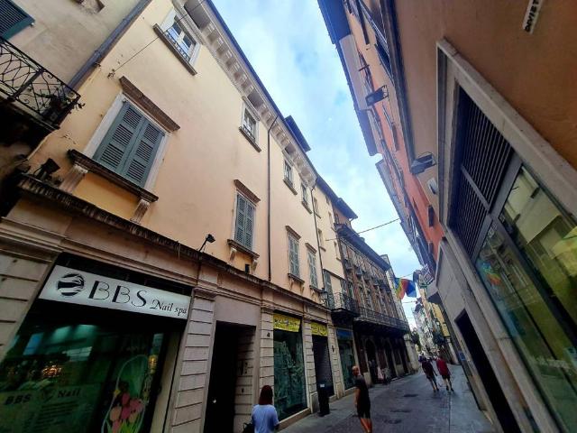 Casa indipendente in vendita a Brescia BS