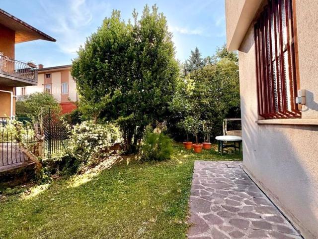 Casa indipendente in vendita a Brescia BS