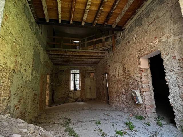 Casa indipendente in vendita a Brescia BS