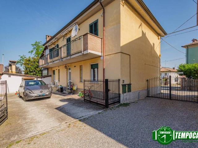 Casa indipendente in vendita a Bressana Bottarone PV