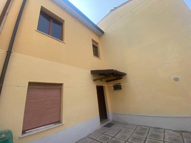 Casa indipendente in vendita a Bressana Bottarone PV