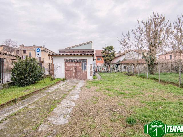 Casa indipendente in vendita a Bressana Bottarone