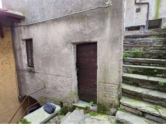 Casa indipendente in vendita a Brienno CO