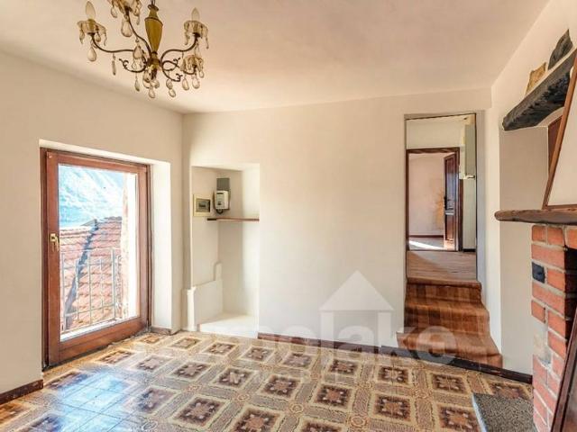 Casa indipendente in vendita a Brienno CO
