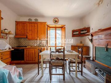Casa indipendente in vendita a Brisighella RA
