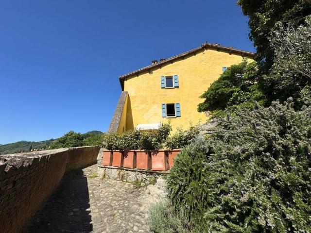Casa indipendente in vendita a Brisighella RA