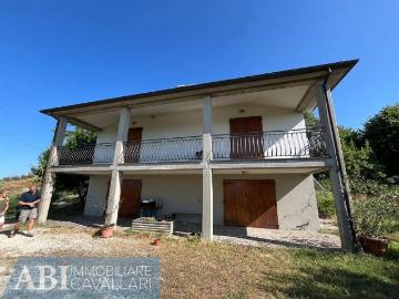 Casa indipendente in vendita a Brisighella RA