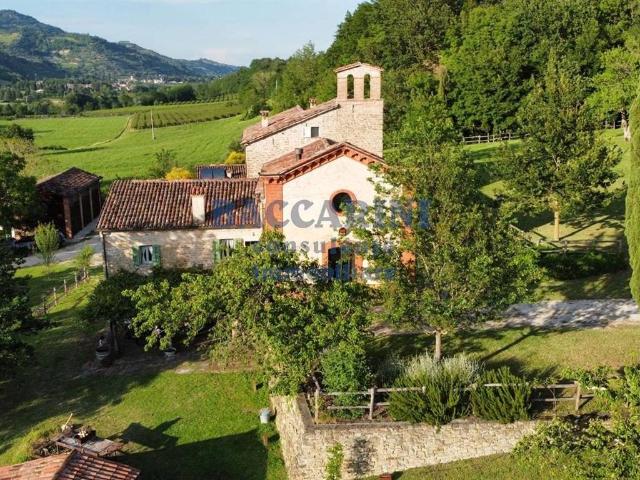 Casa indipendente in vendita a Brisighella RA